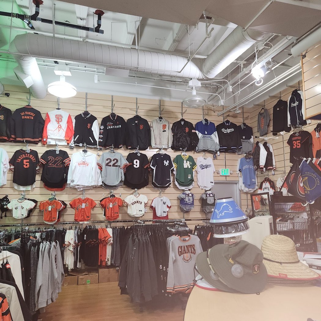 Shirtique Pro Shop 3