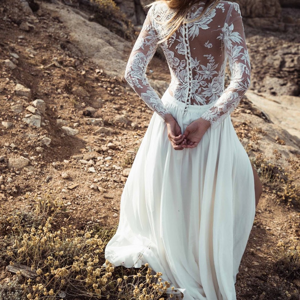 Caroline Takvorian - Créatrice de robes de mariée Paris 4