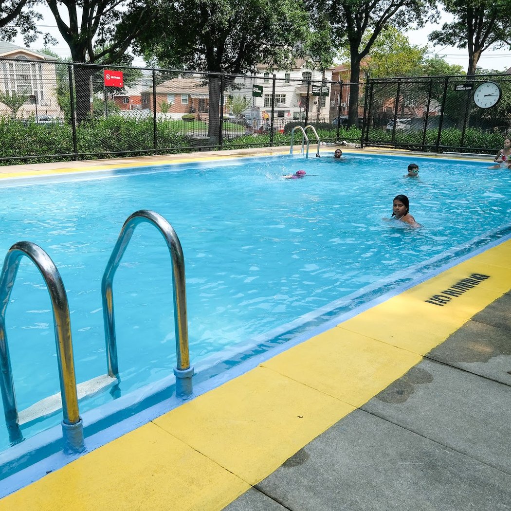 Lindower Park Mini Pool 1