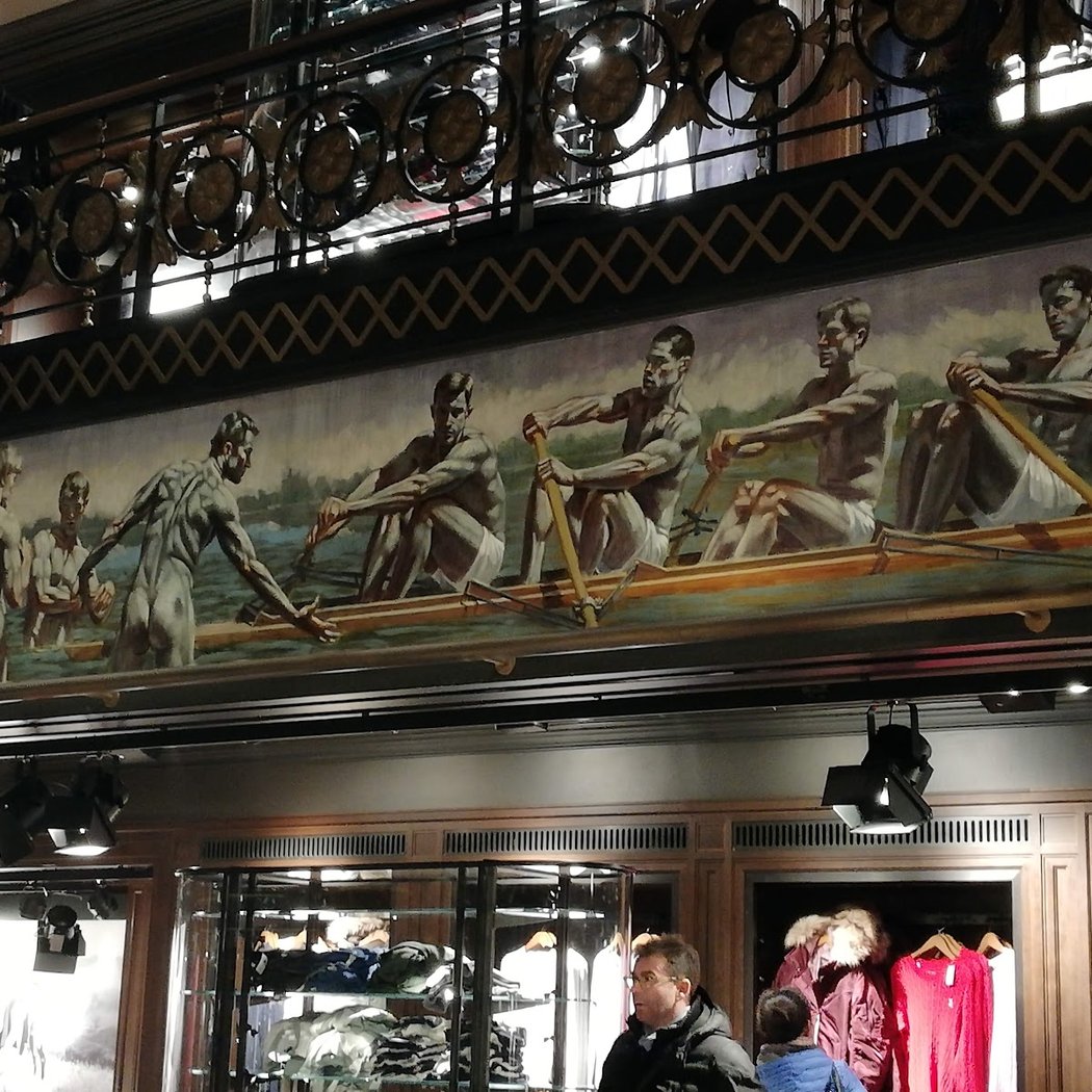 Abercrombie & Fitch 2