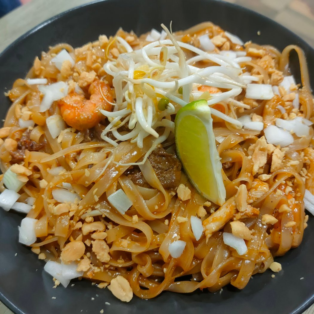 Thai Food (Noodles & Poke bowl) 3
