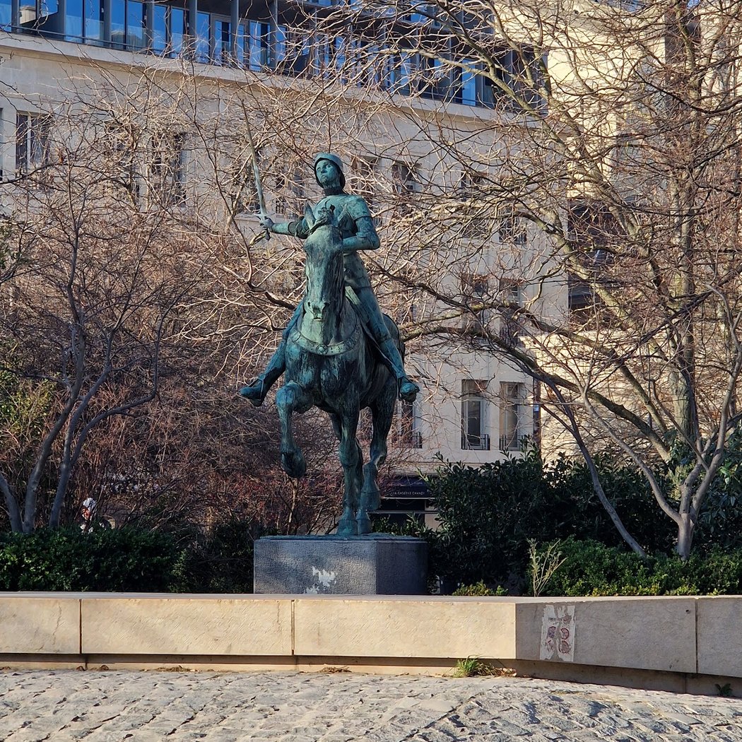 Statue de Jeanne d'Arc 3