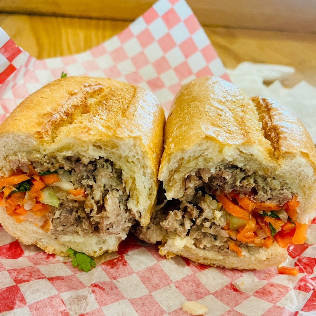 Hello Sandwich & Noodle 1