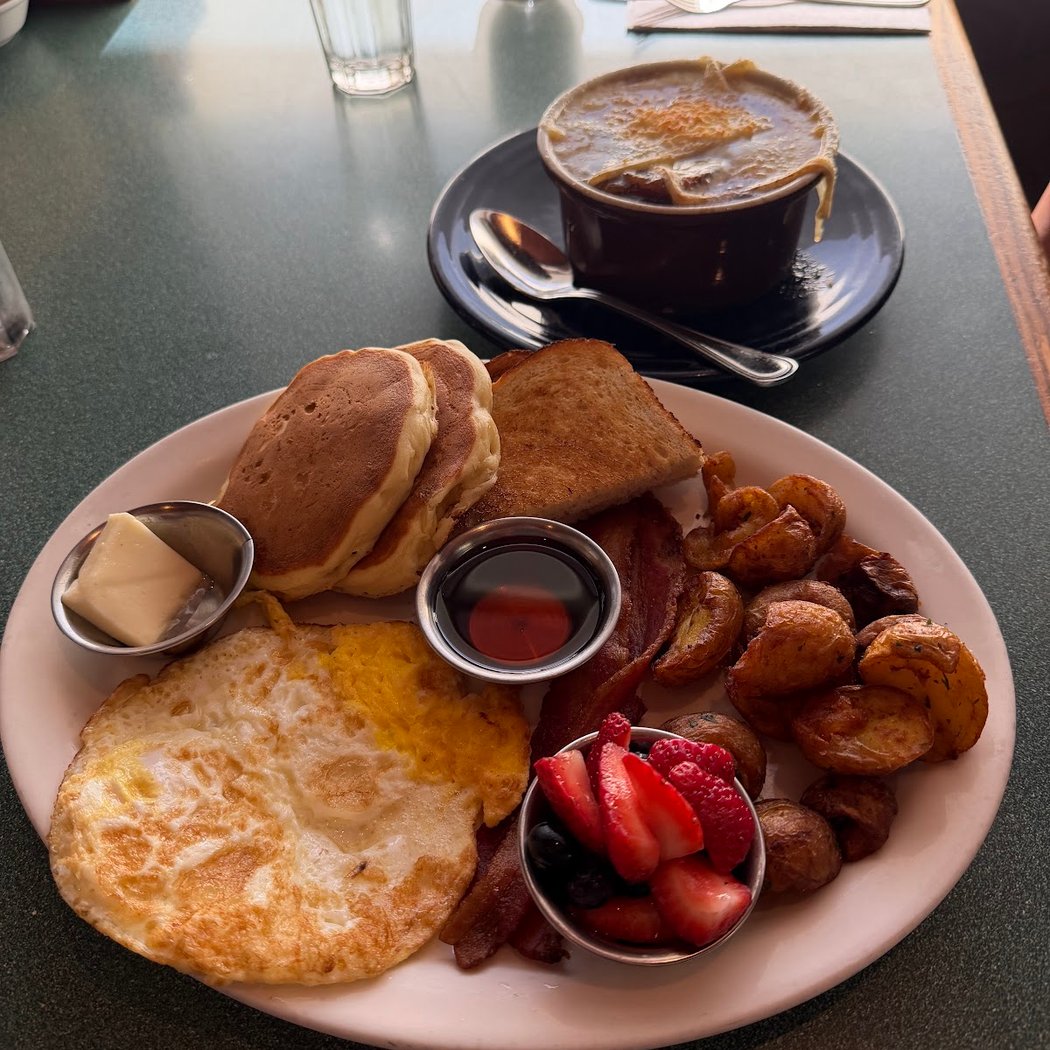Buck’s Restaurant 1