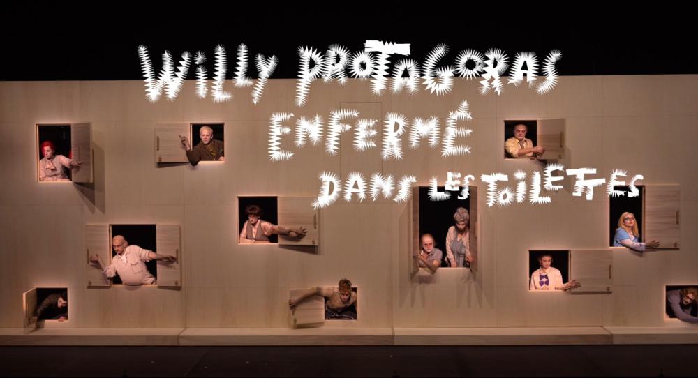 Willy Protagoras enfermé dans les toilettes 1