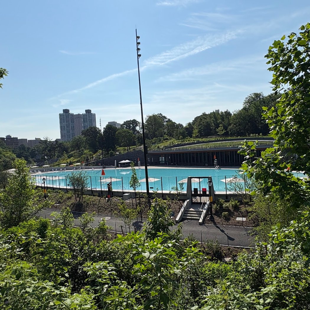 Gottesman Pool Community Programs 3