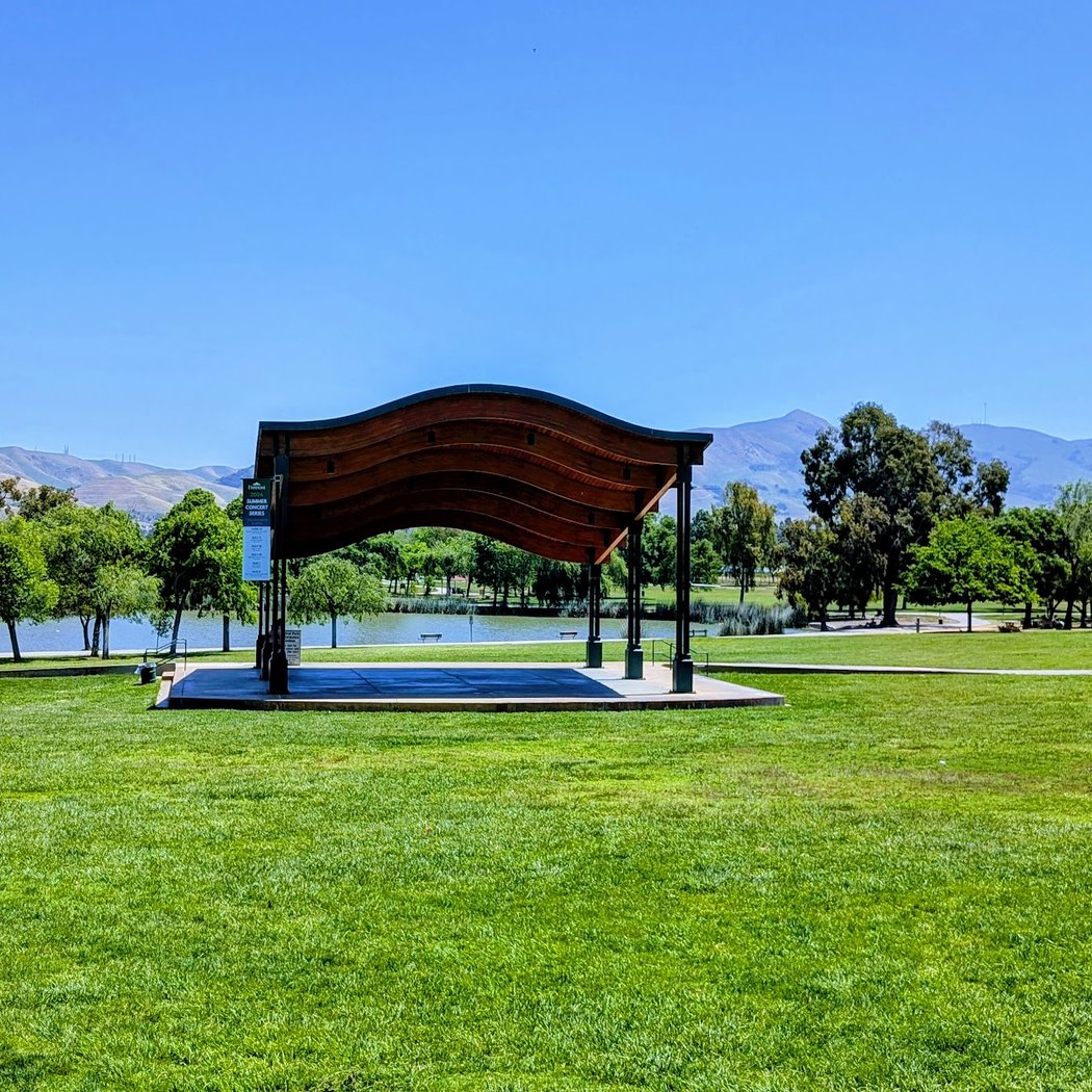 Summer outdoor concerts