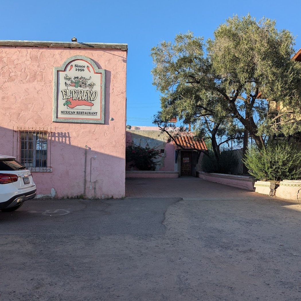 El Torero Restaurant 2