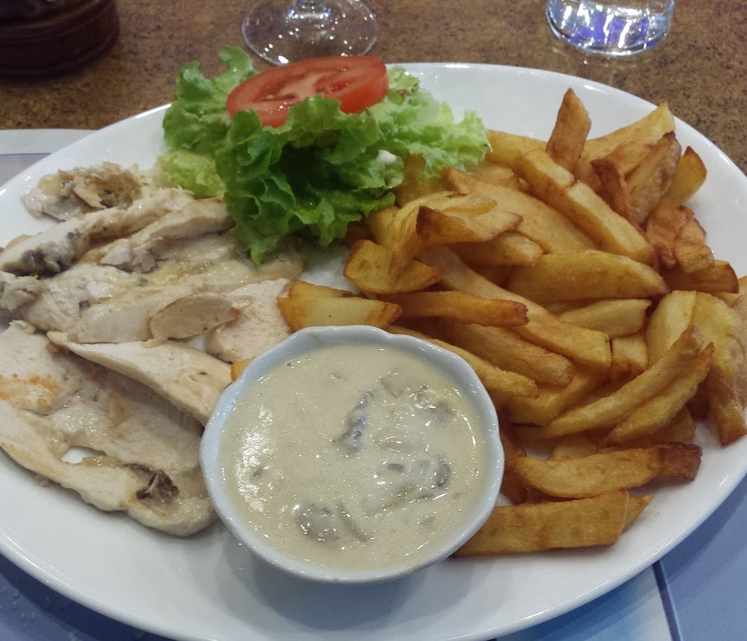 Le Saumur - Brasserie Restaurant 2