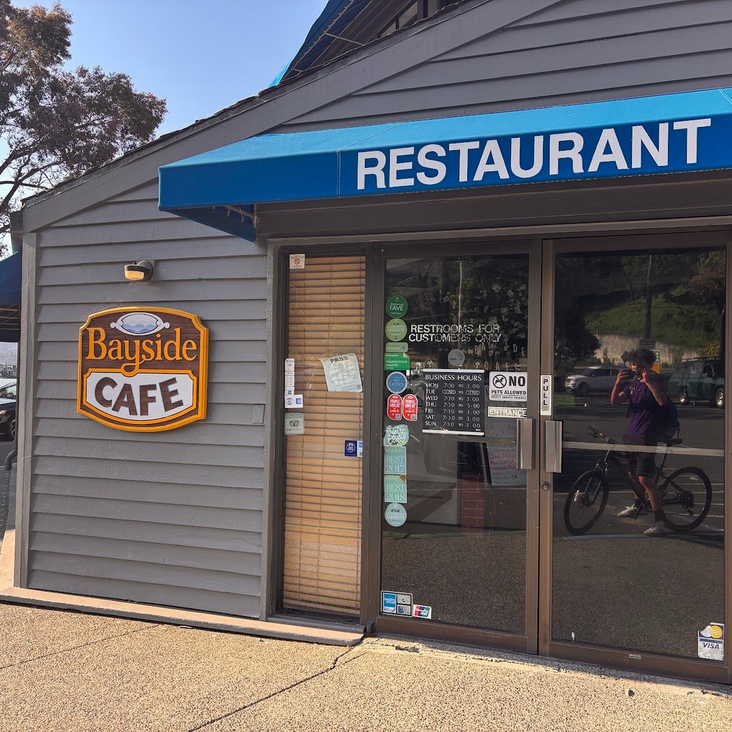 Bayside Café 2