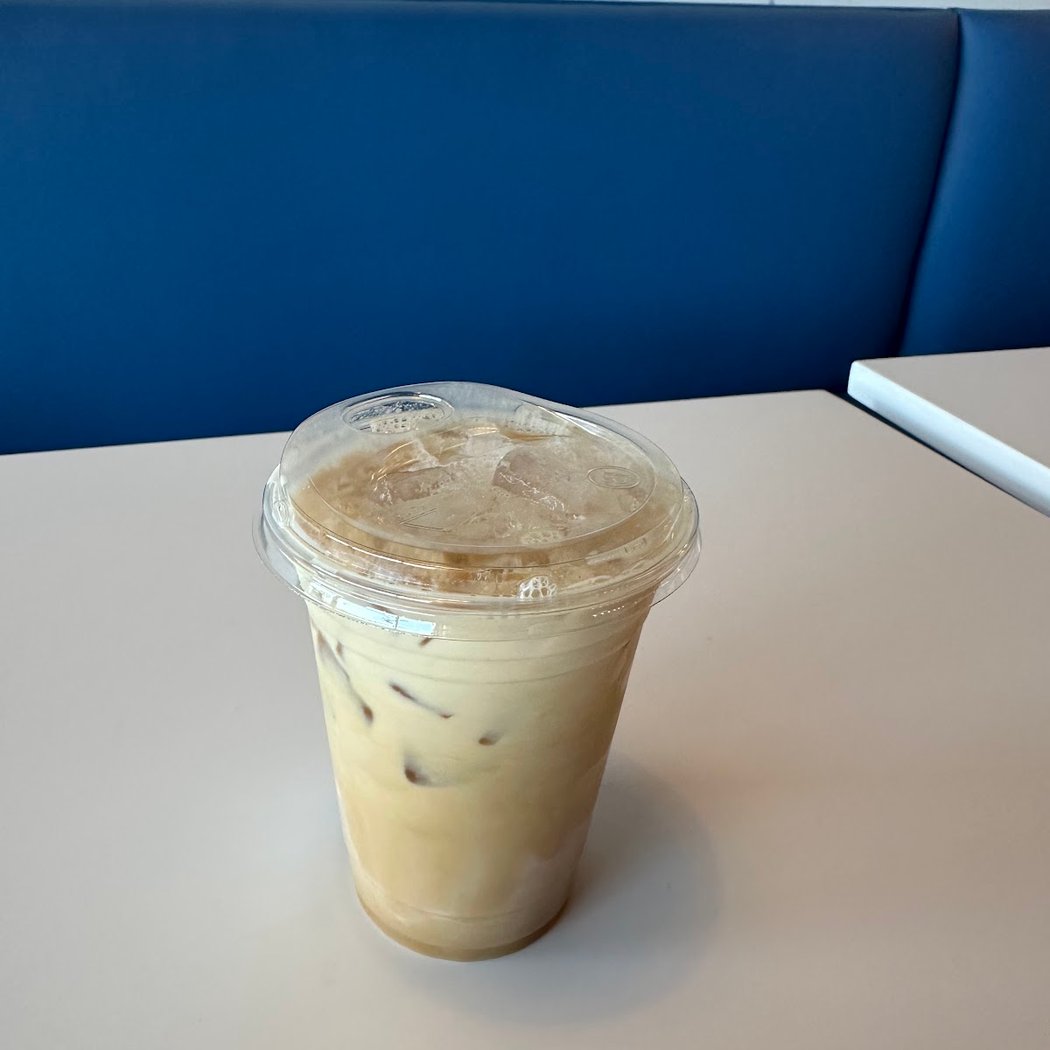 Uyu Coffee 3