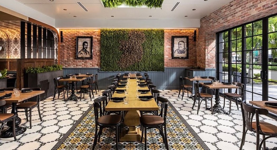 JOHNMARTIN's Restaurant & Bar 3
