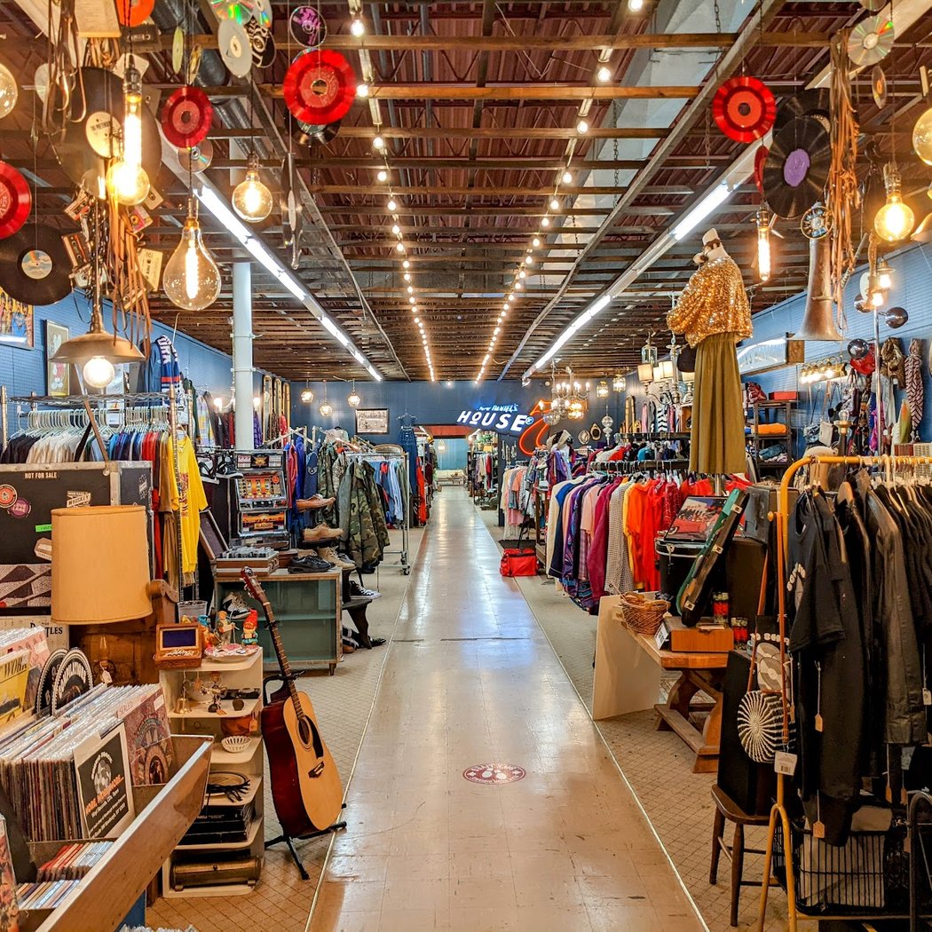 Newburgh Vintage Emporium Ware-House 1