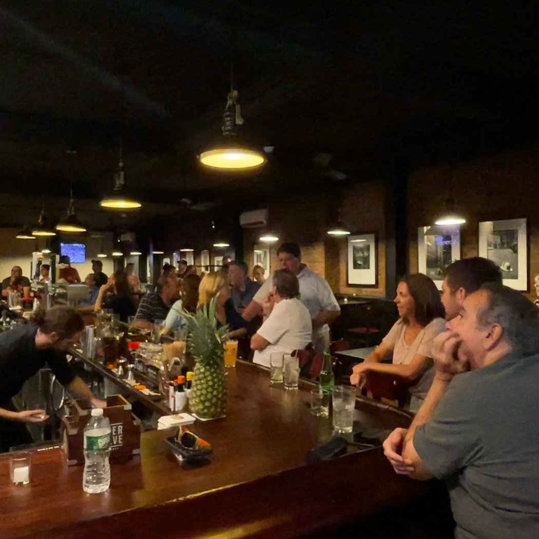 Bar 135 2