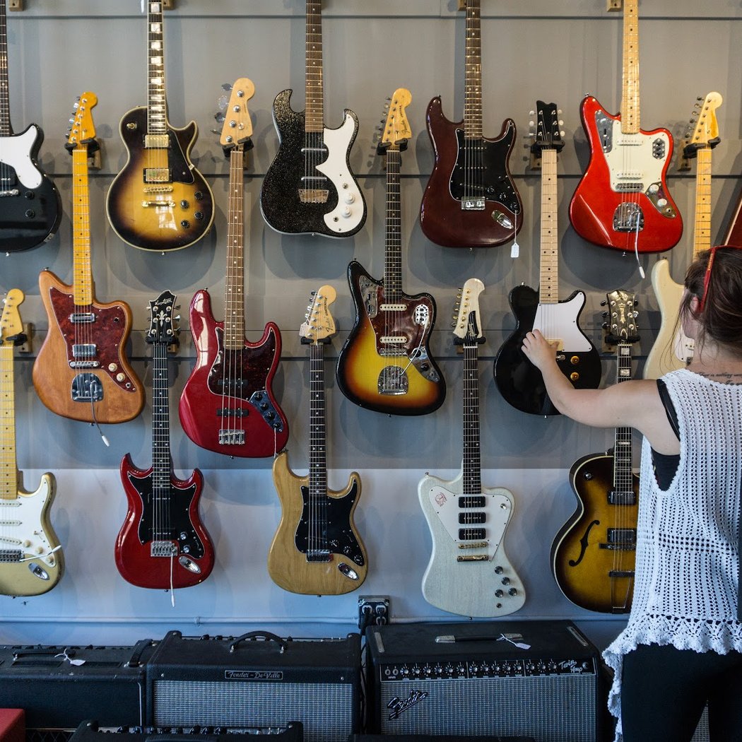 Oakland Guitars 1