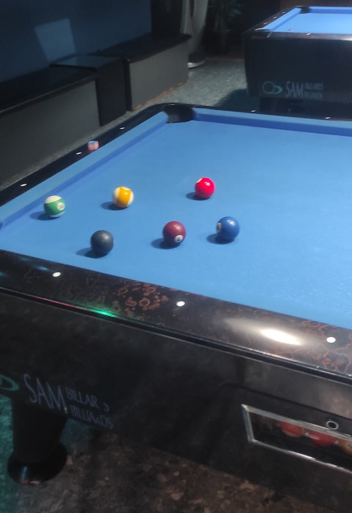 Pub Pool 51 3