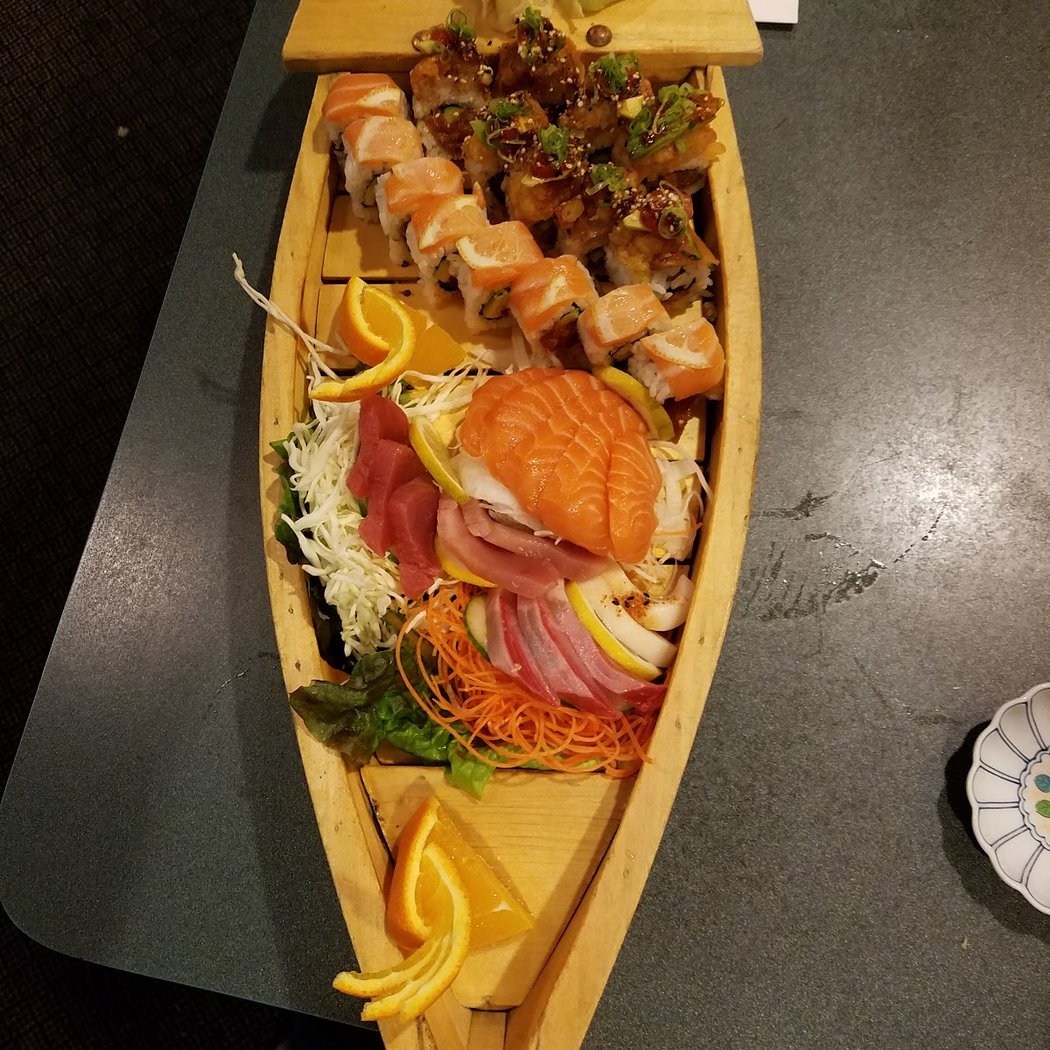 Kamikaze Sushi Bar & Cuisine 1