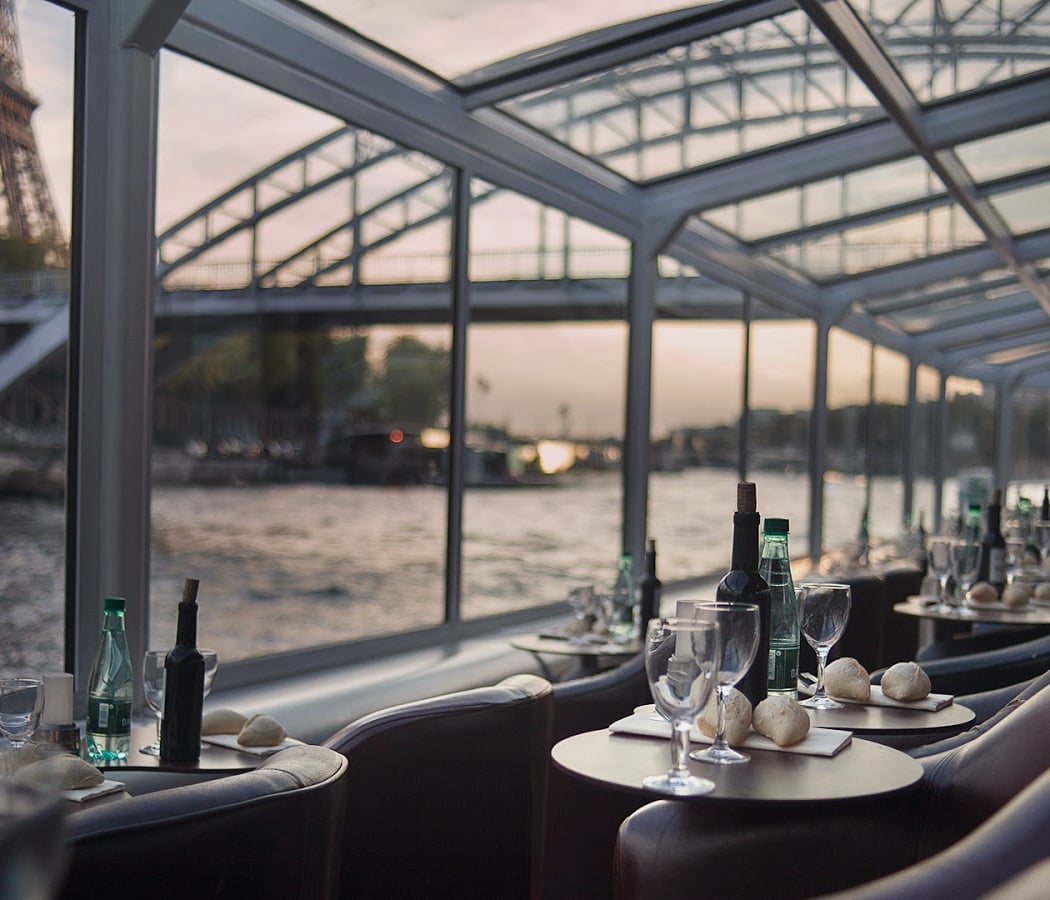 Dîner Croisière Seine - Formule Eau 2