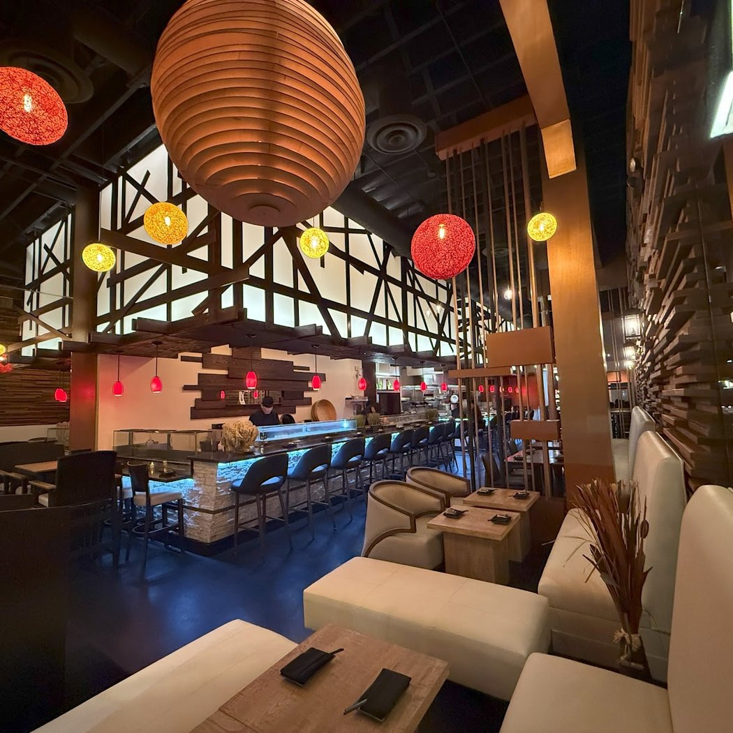 NOIR Sushi and Sake Fusion Lounge 2