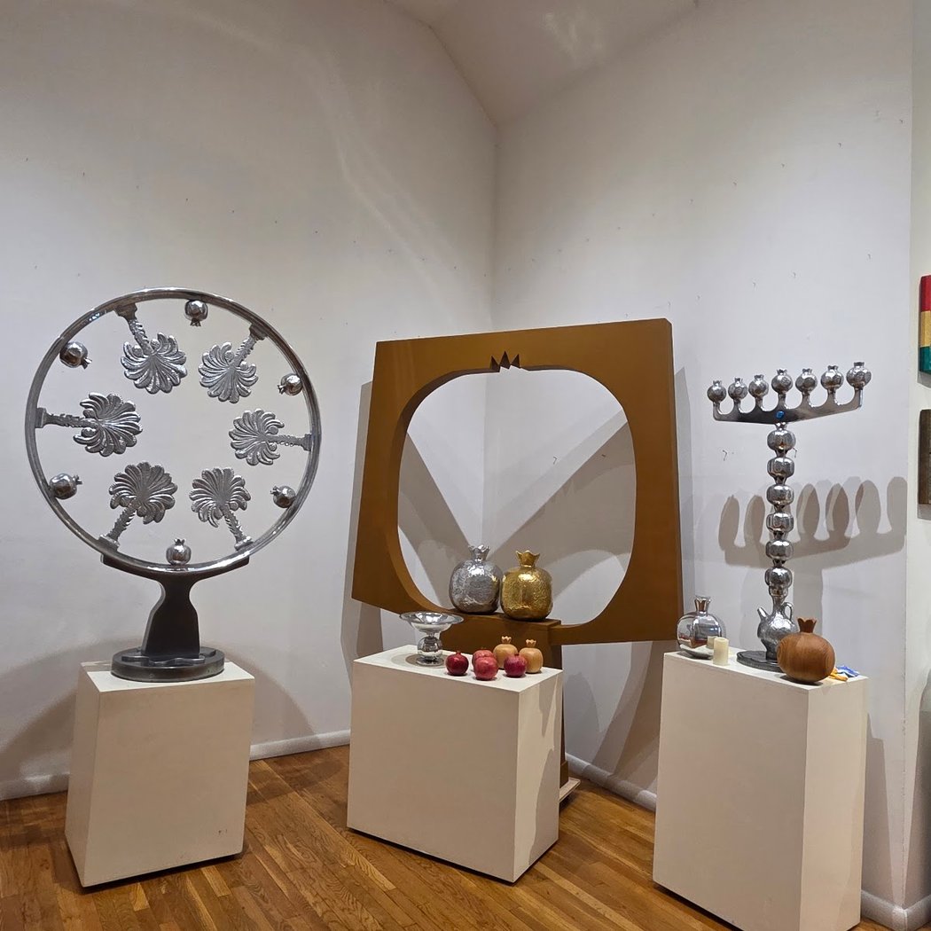 Pomegranate Gallery 1