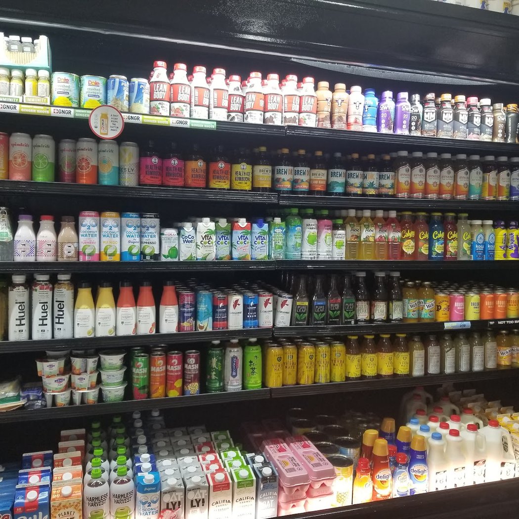 Healthy and fresh gourmet deli 3