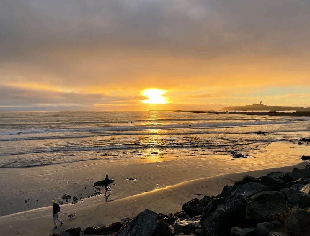 Surfers Beach 2