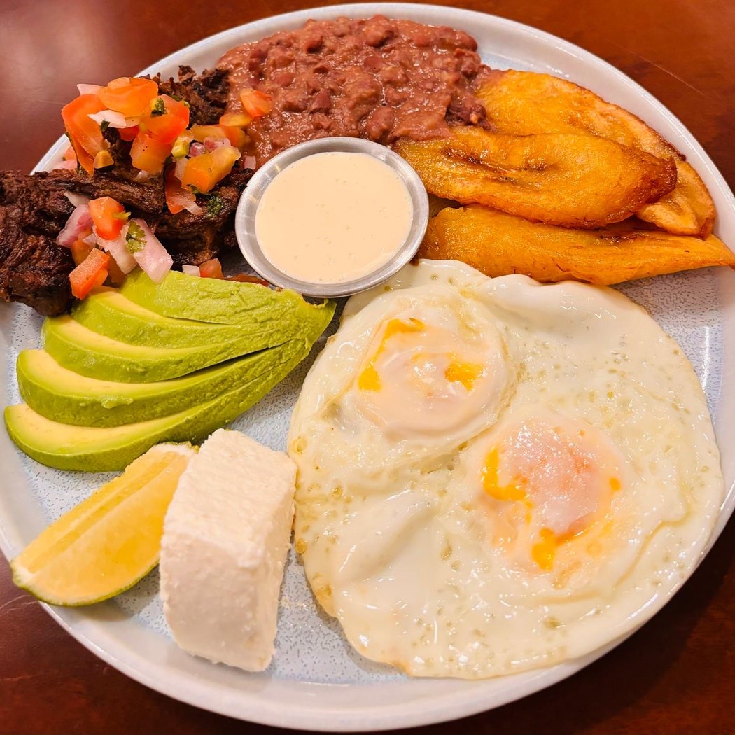 El Catrachito Restaurant 1