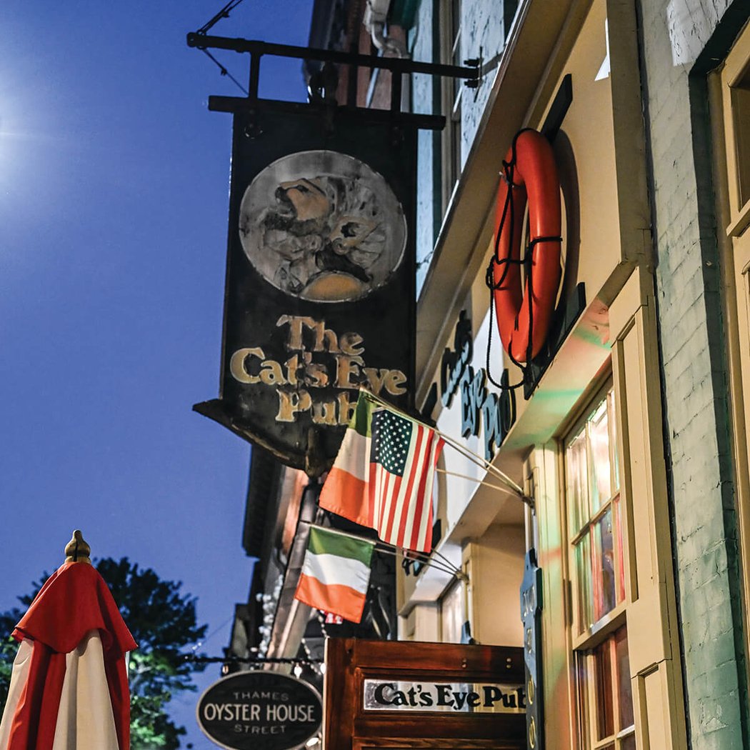 Cat's Eye Pub 3