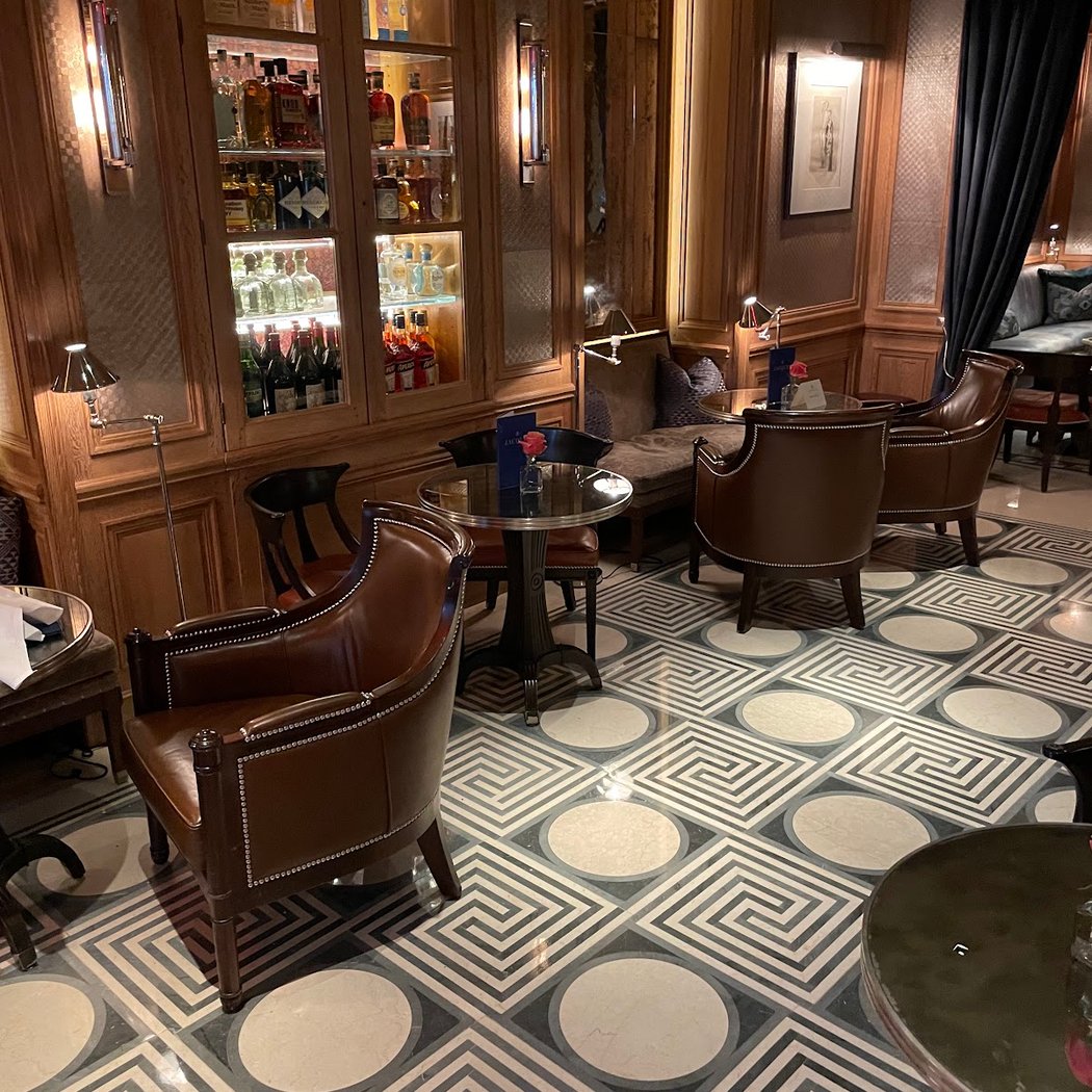 Jacques Bar 3