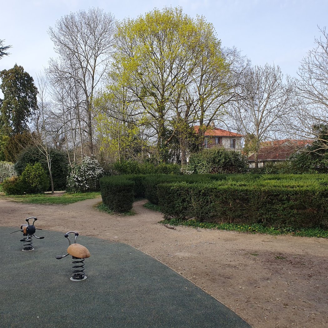 Aire de jeux Potager du Dauphin 1