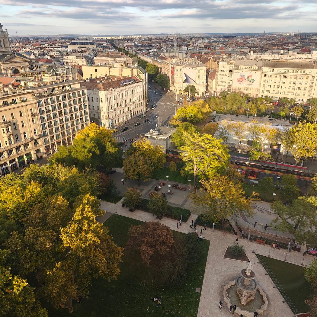 Elizabeth Square 2