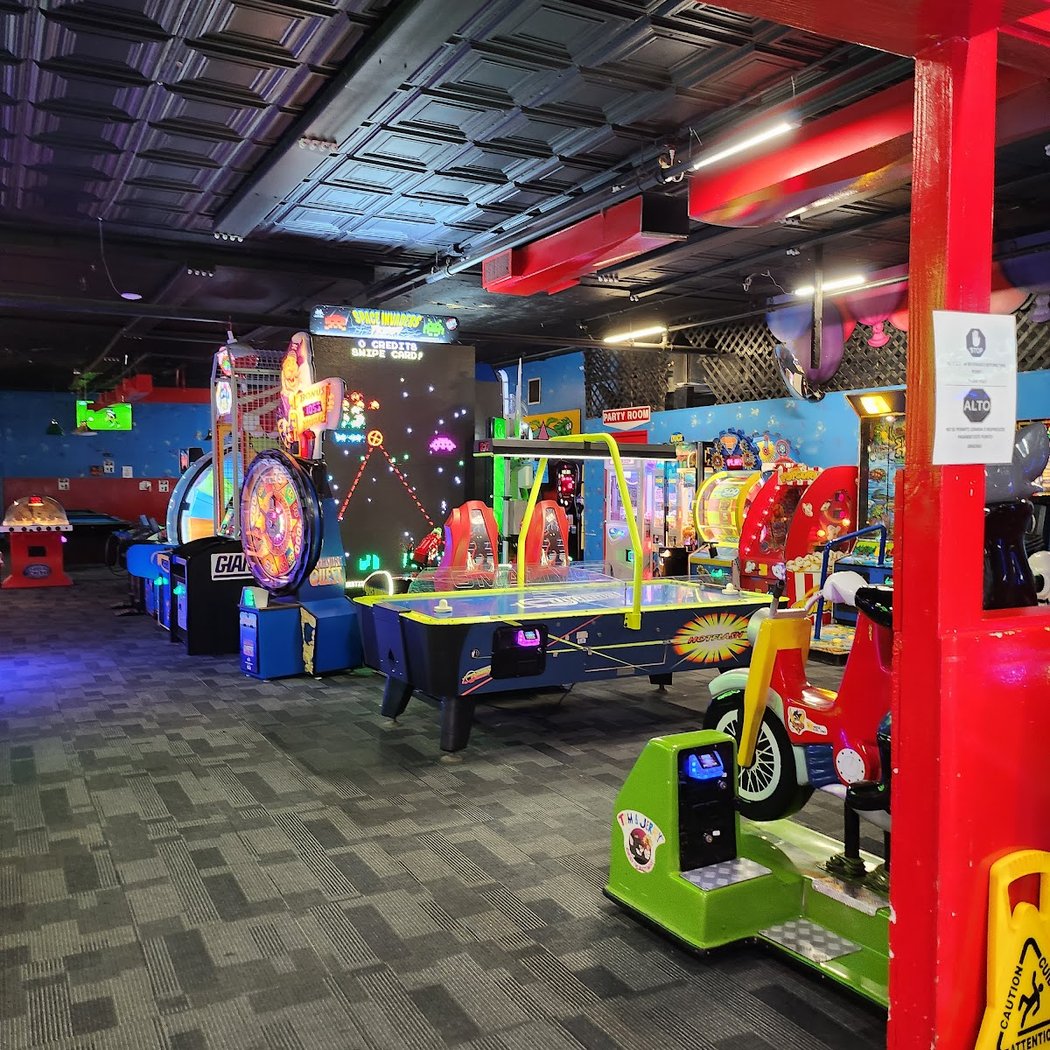 Rack N Roll Family Fun Center 2