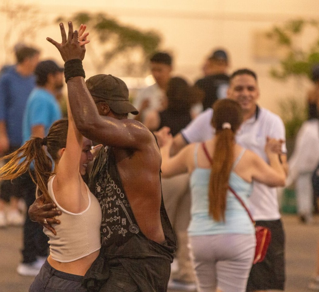 Sunset Salsa at Pier 76 2