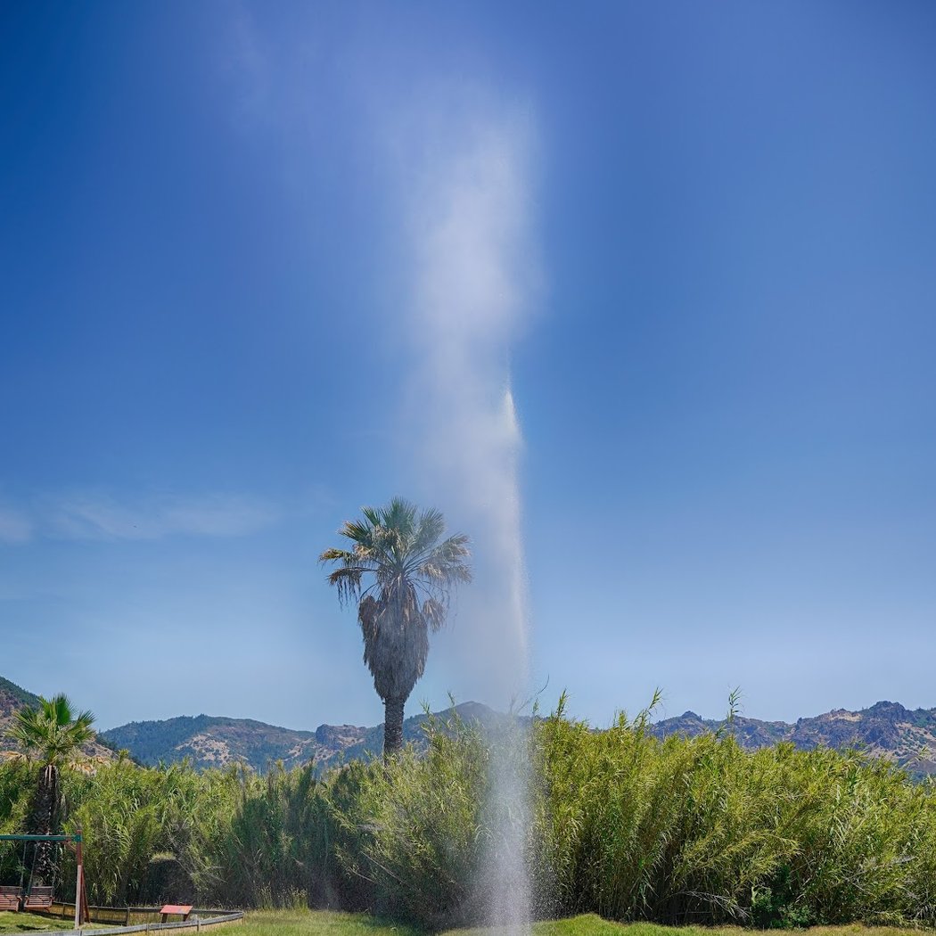 Old Faithful Geyser of California 1