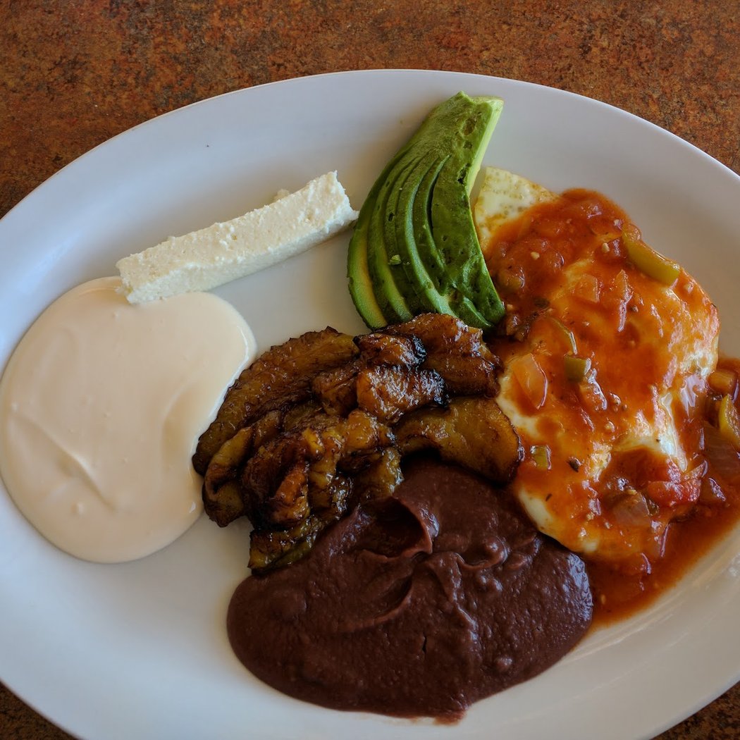 Susy’s Bakery and Deli 1