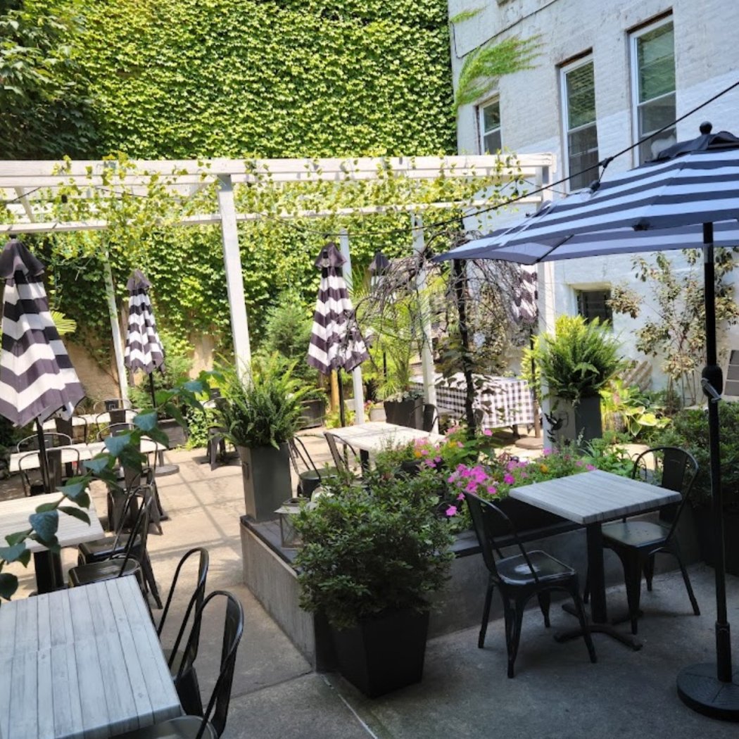 Arcadia Bar and Kitchen 3