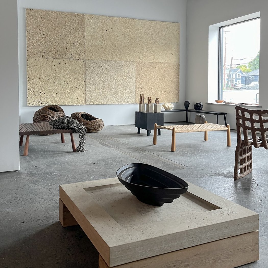 BCMT Co. / Art & Furniture Gallery 2