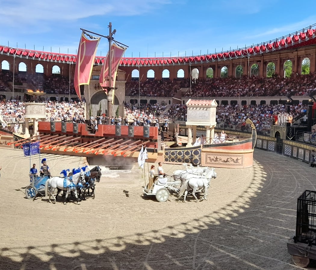 le Roi soleil à l'honneur du nouveau spectacle 2027