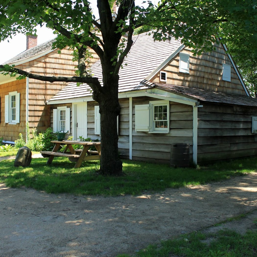 Fidler-Wyckoff House Park 1