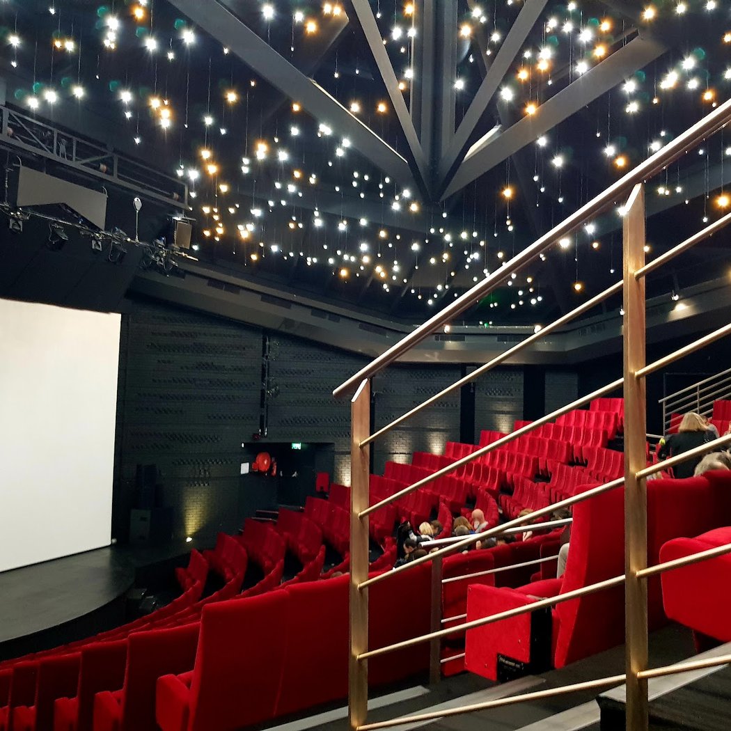 Claude Debussy Theatre 5