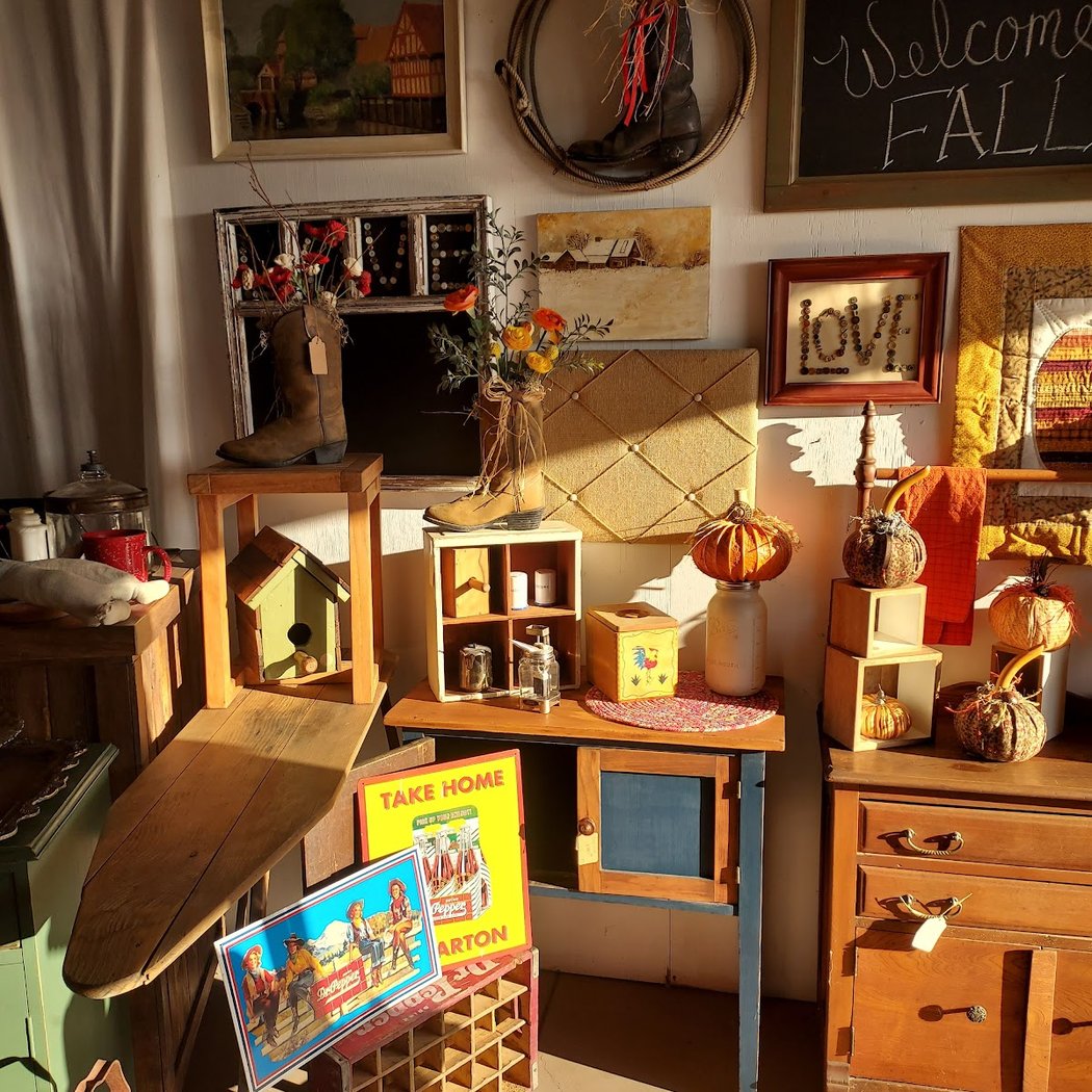 Vintage Friends Boutique 1