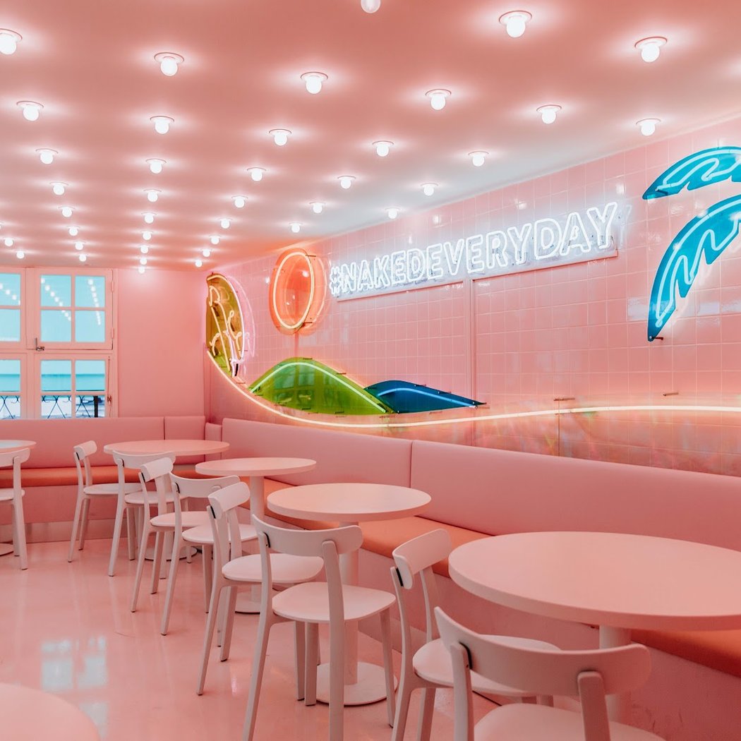 Naked Burger 3