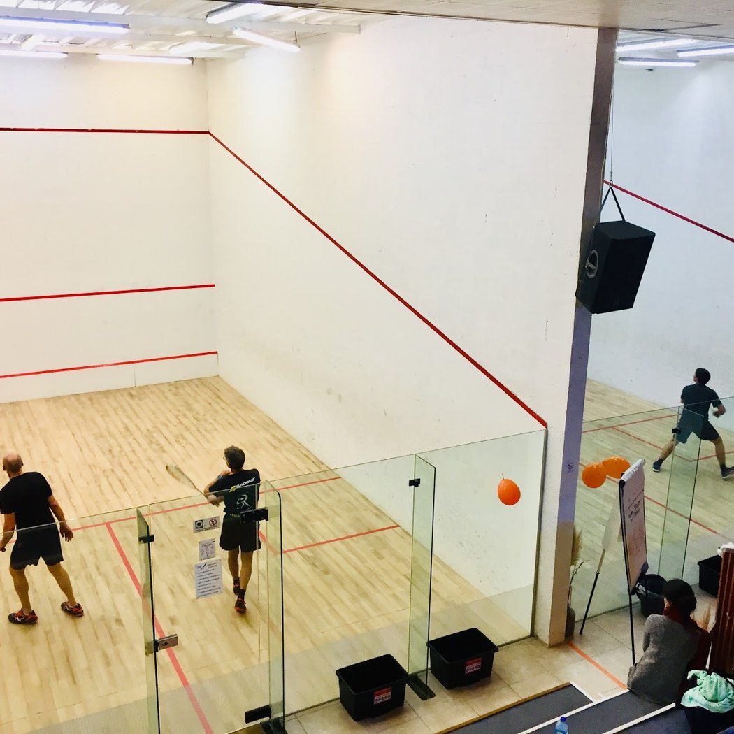 Le Paradis PADEL SQUASH Bar Restaurant Events Location de Salles 1