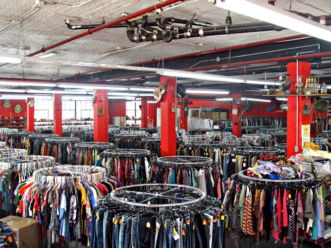 Le Point Value Thrift 3