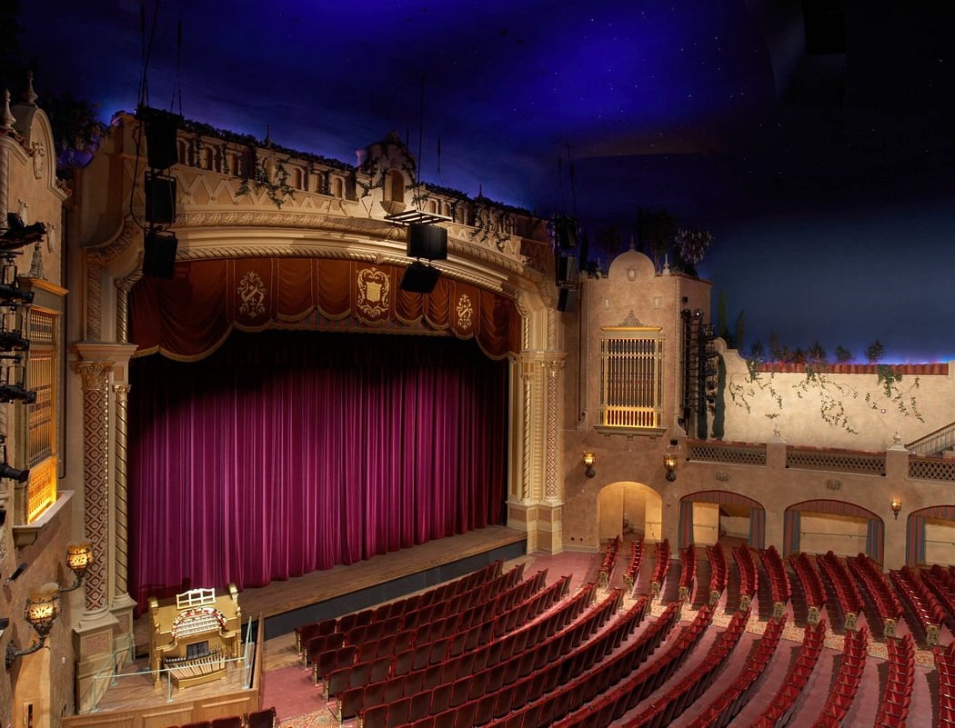 US Tour - SIX on Broadway 3