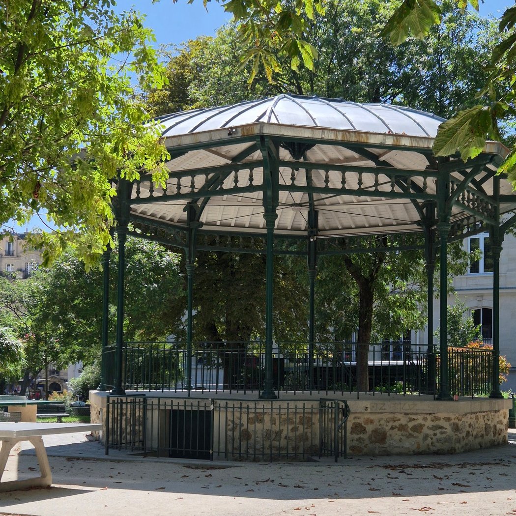 square Édouard-Vaillant 3