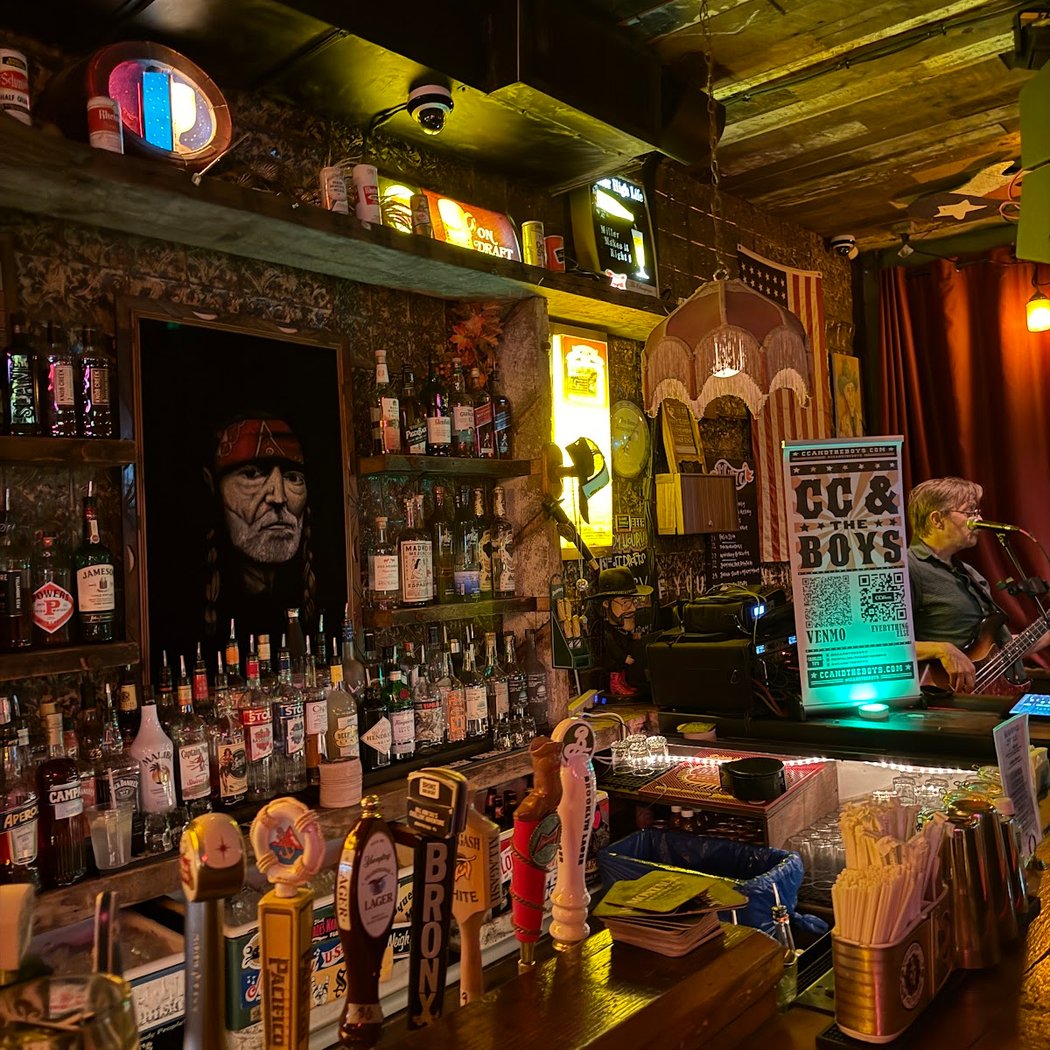 Live Music at Skinny Dennis 1