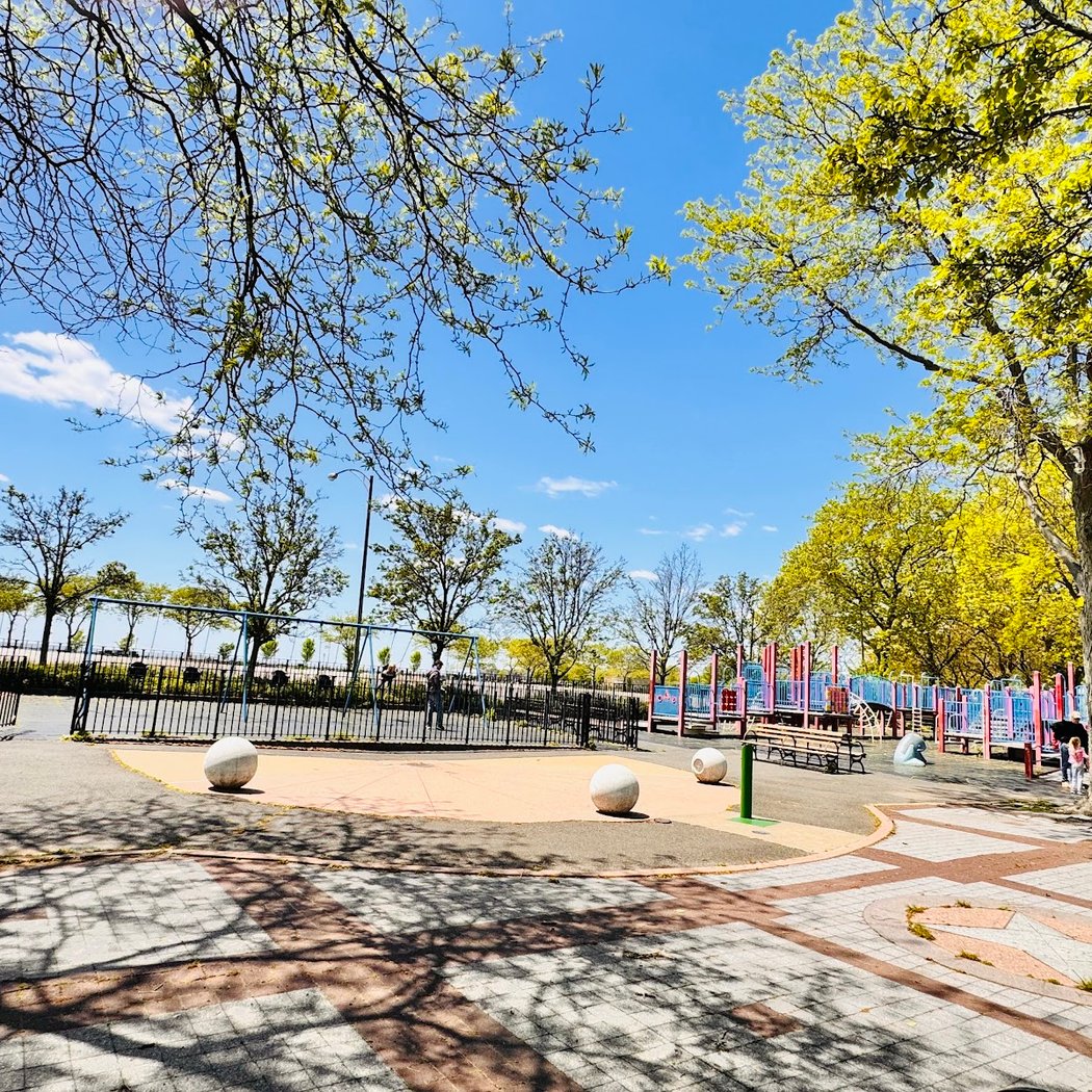 Manhattan Beach Playground 1
