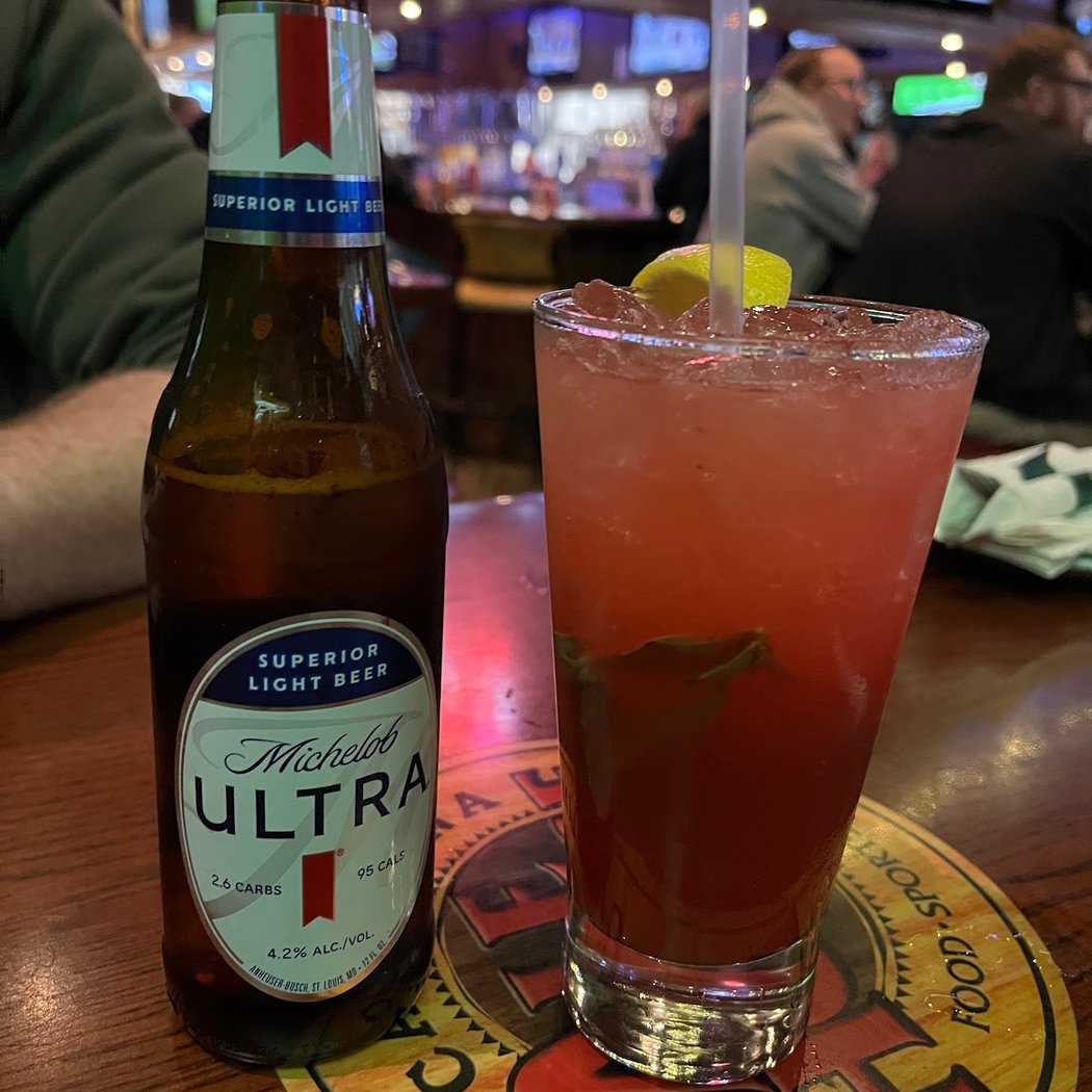 Carolina Ale House - Jacksonville 4