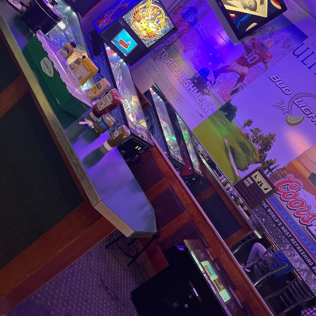 Schoony's Bar 2